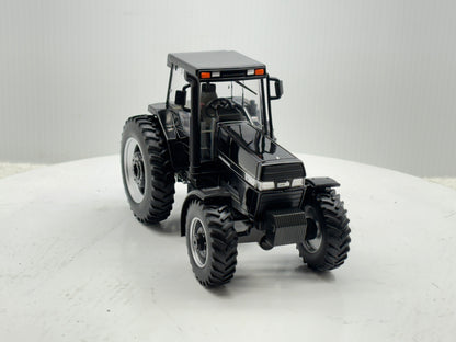 1/32 Case IH Magnum 7140 Black