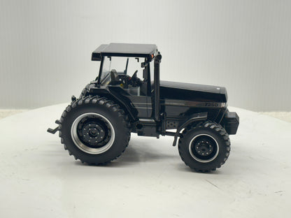 1/32 Case IH Magnum 7250