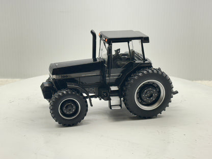 1/32 Case IH Magnum 7250