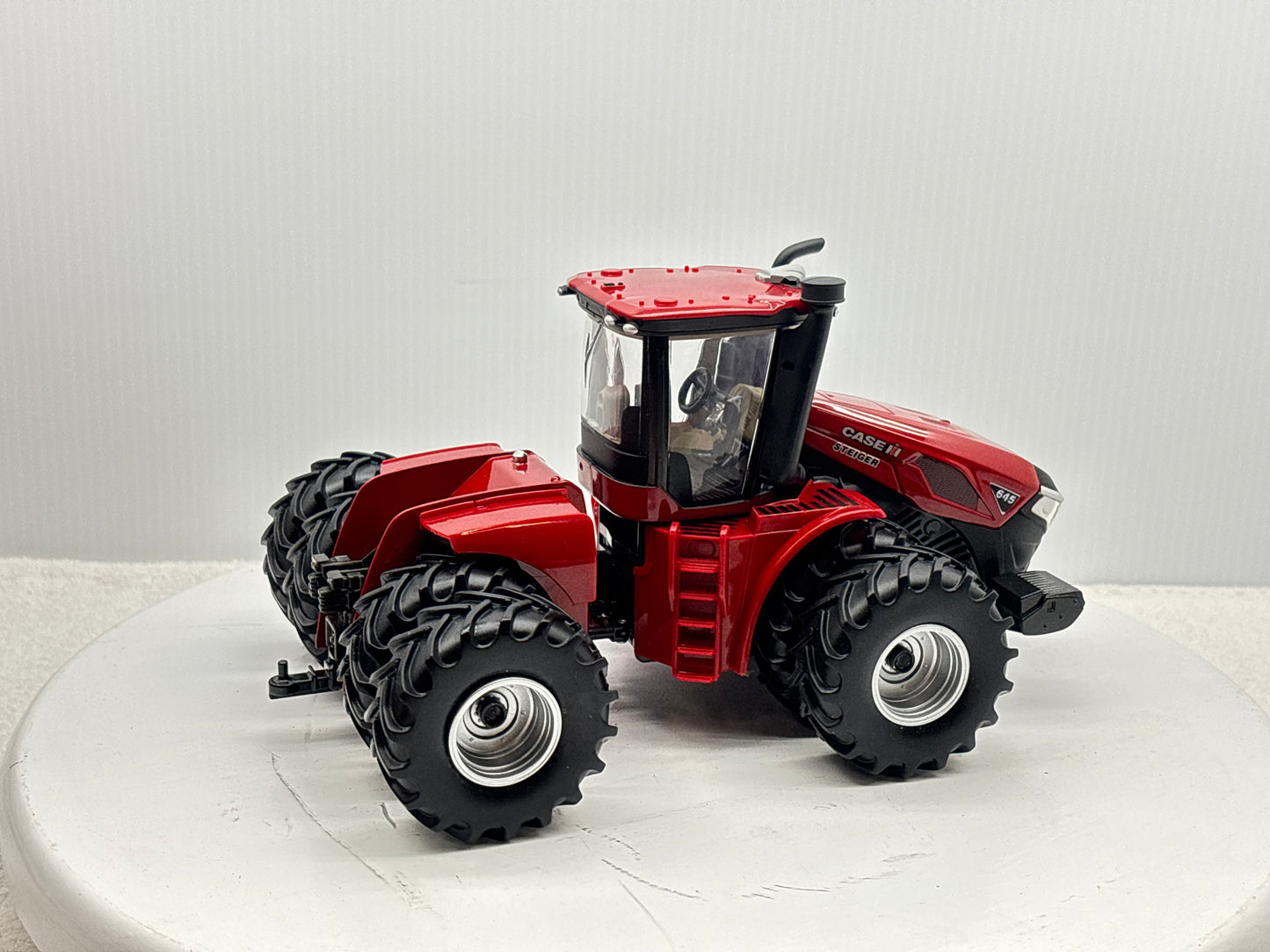 1/32 Case IH Steiger 645 Duals