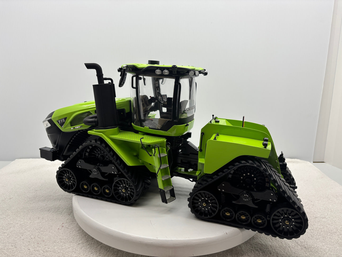 1/16 Case IH Steiger 715 Green Custom