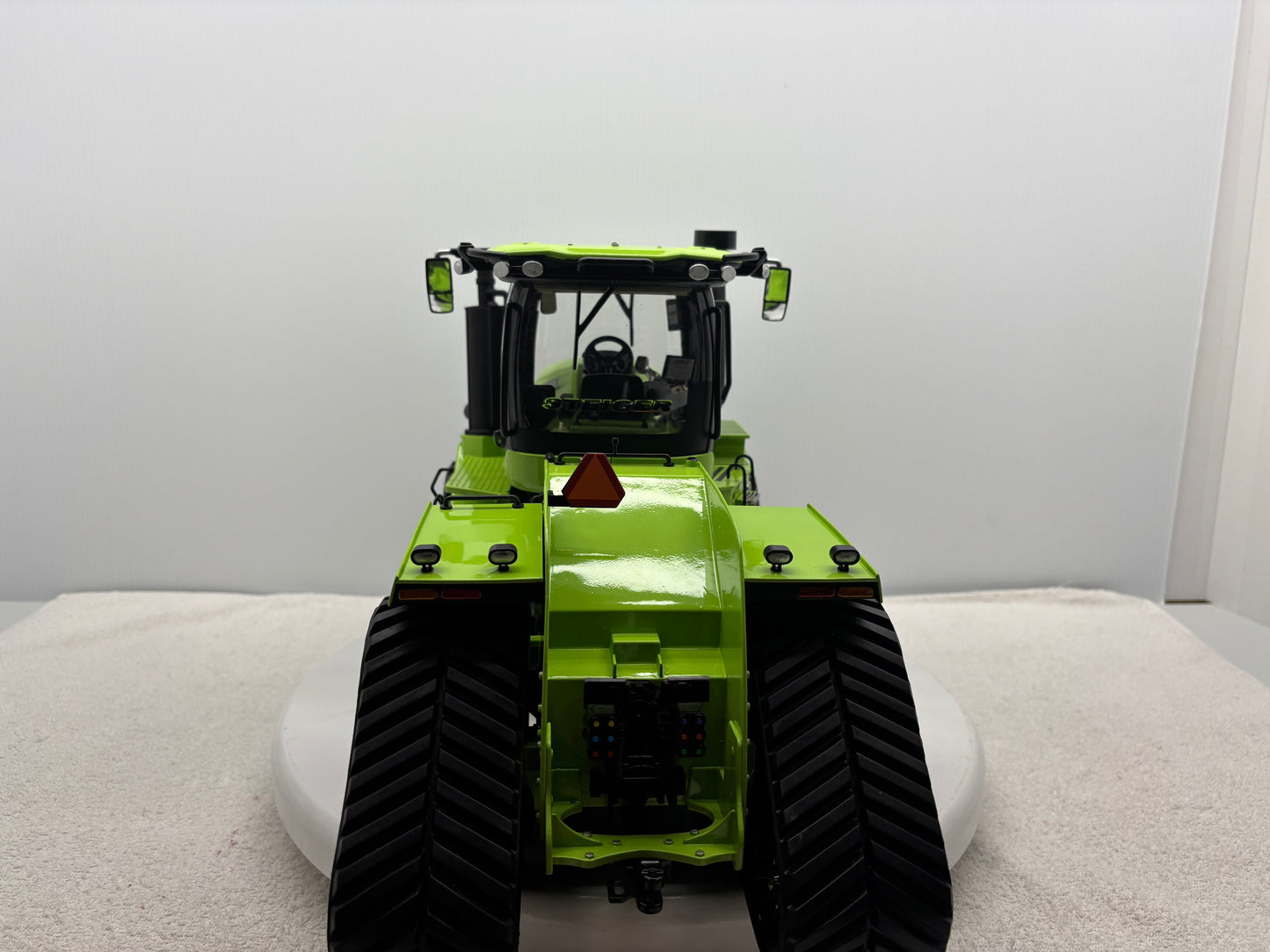 1/16 Case IH Steiger 715 Green Custom