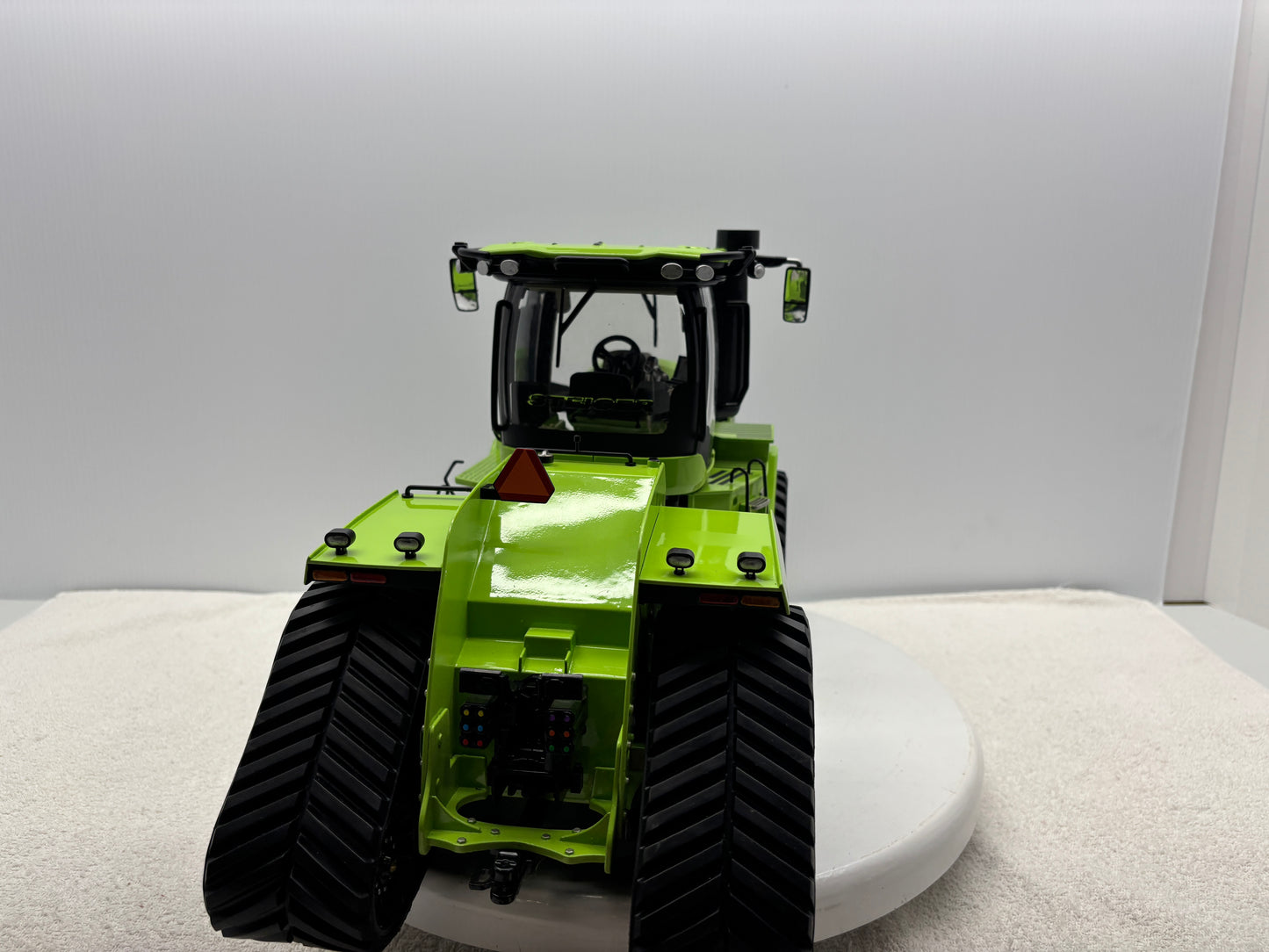 1/16 Case IH Steiger 715 Green Custom