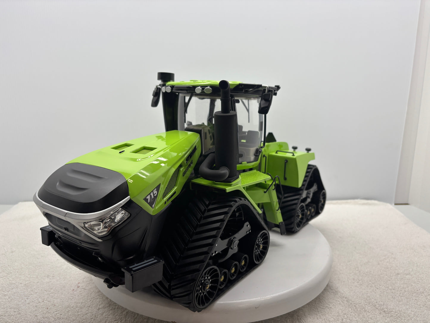 1/16 Case IH Steiger 715 Green Custom