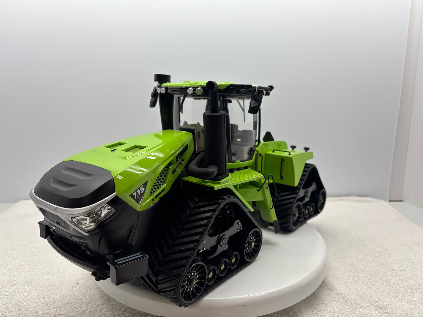 1/16 Case IH Steiger 715 Green Custom