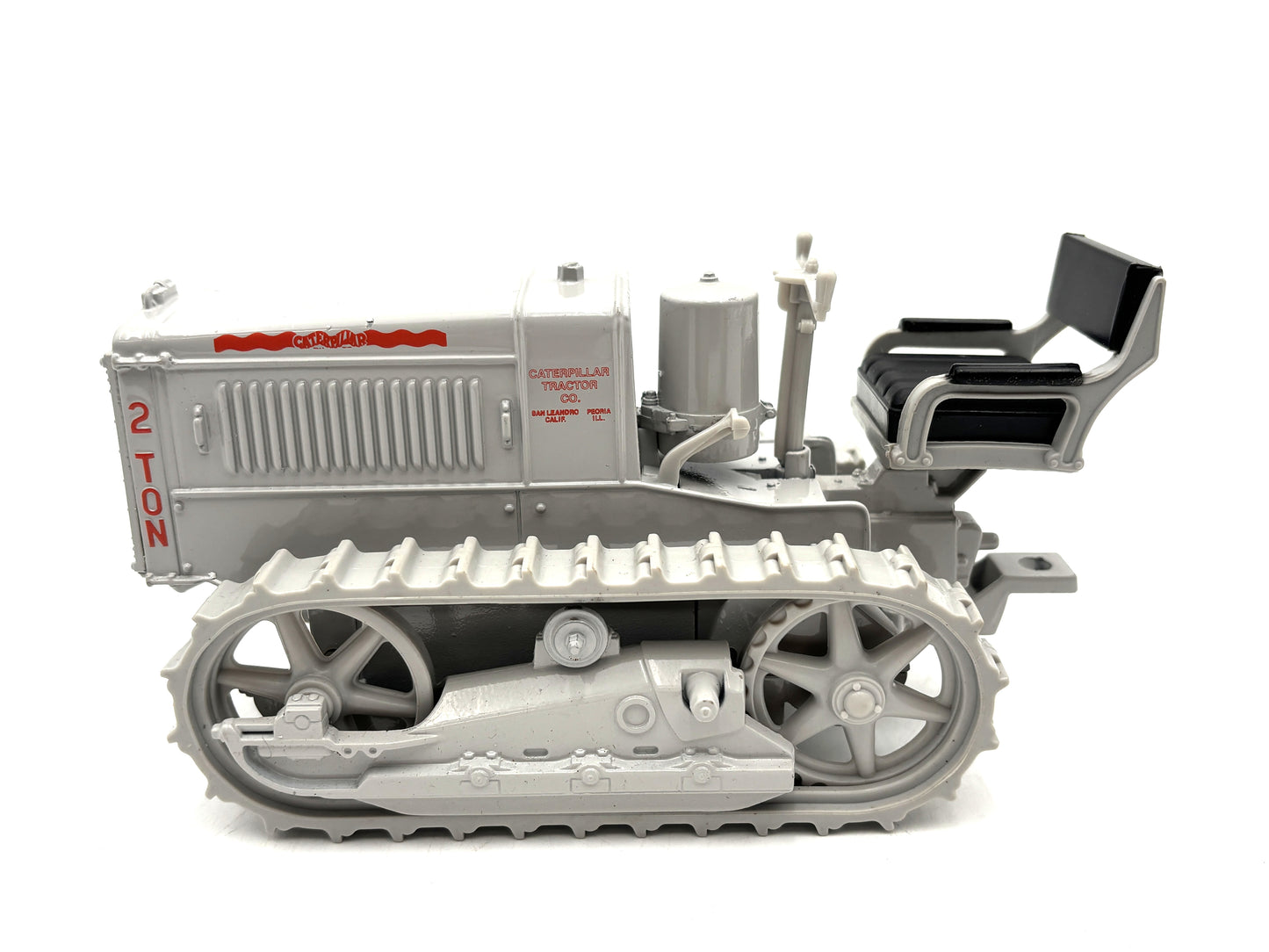1/16 Caterpillar 2-TON Track Type