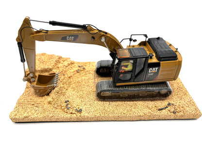 1/50 Caterpillar 320F Weathered