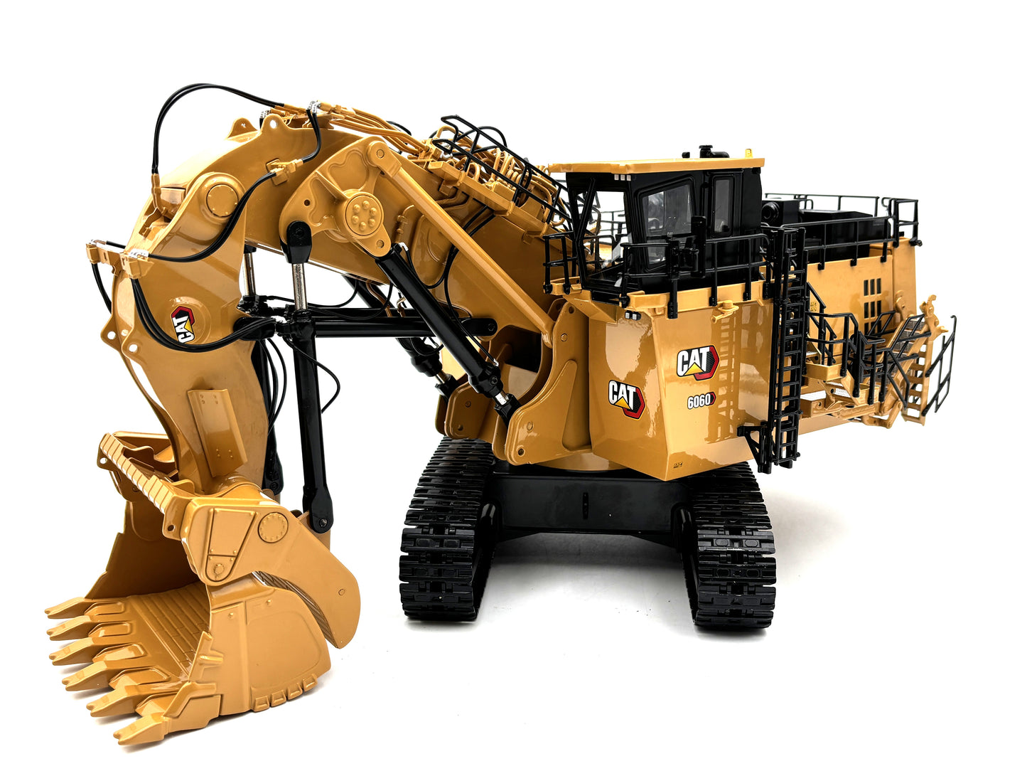 1/48 Caterpillar 6060 FS Mining Shovel