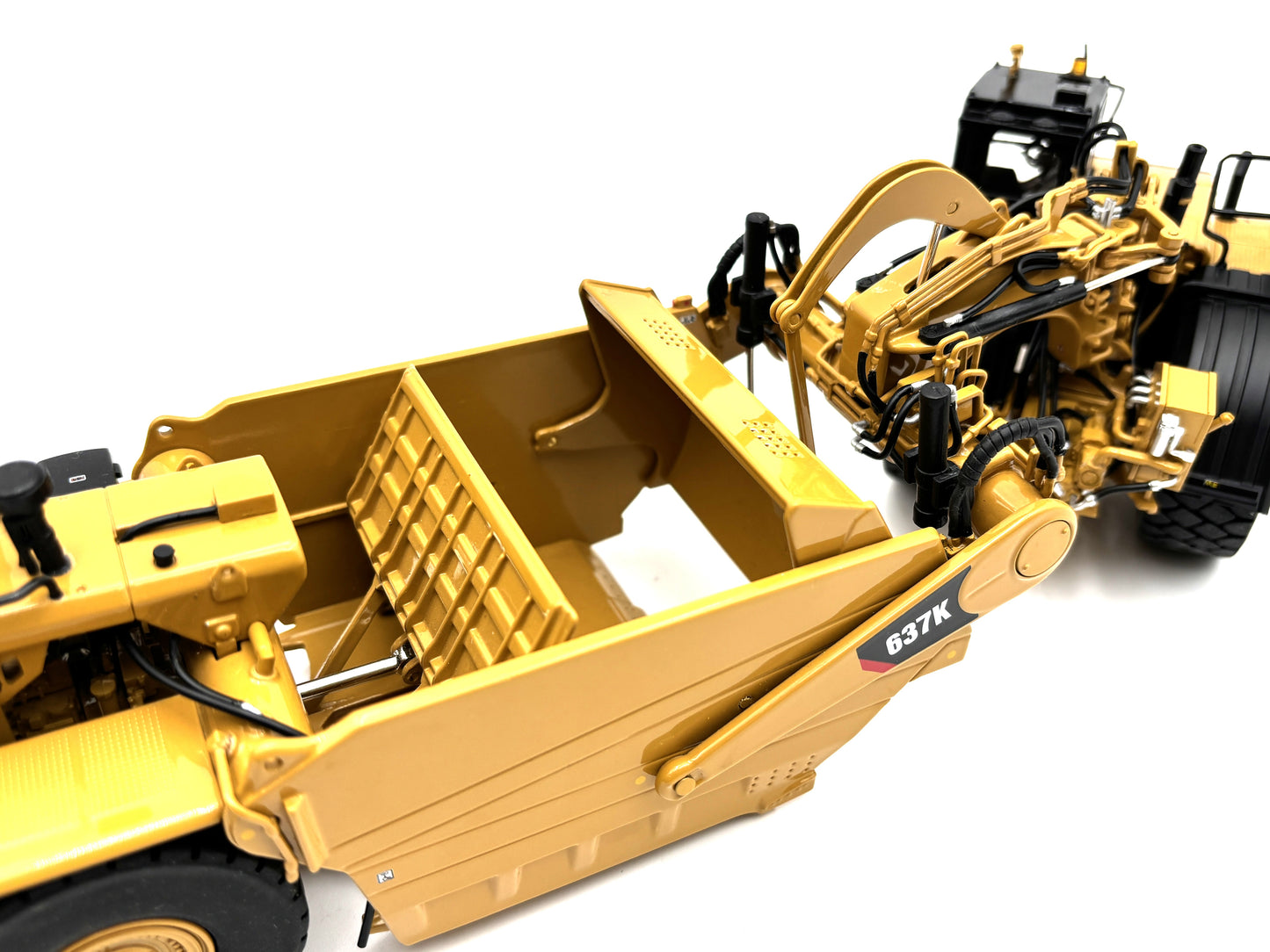 1/48 Caterpillar 637K Coal-Bucket Scraper