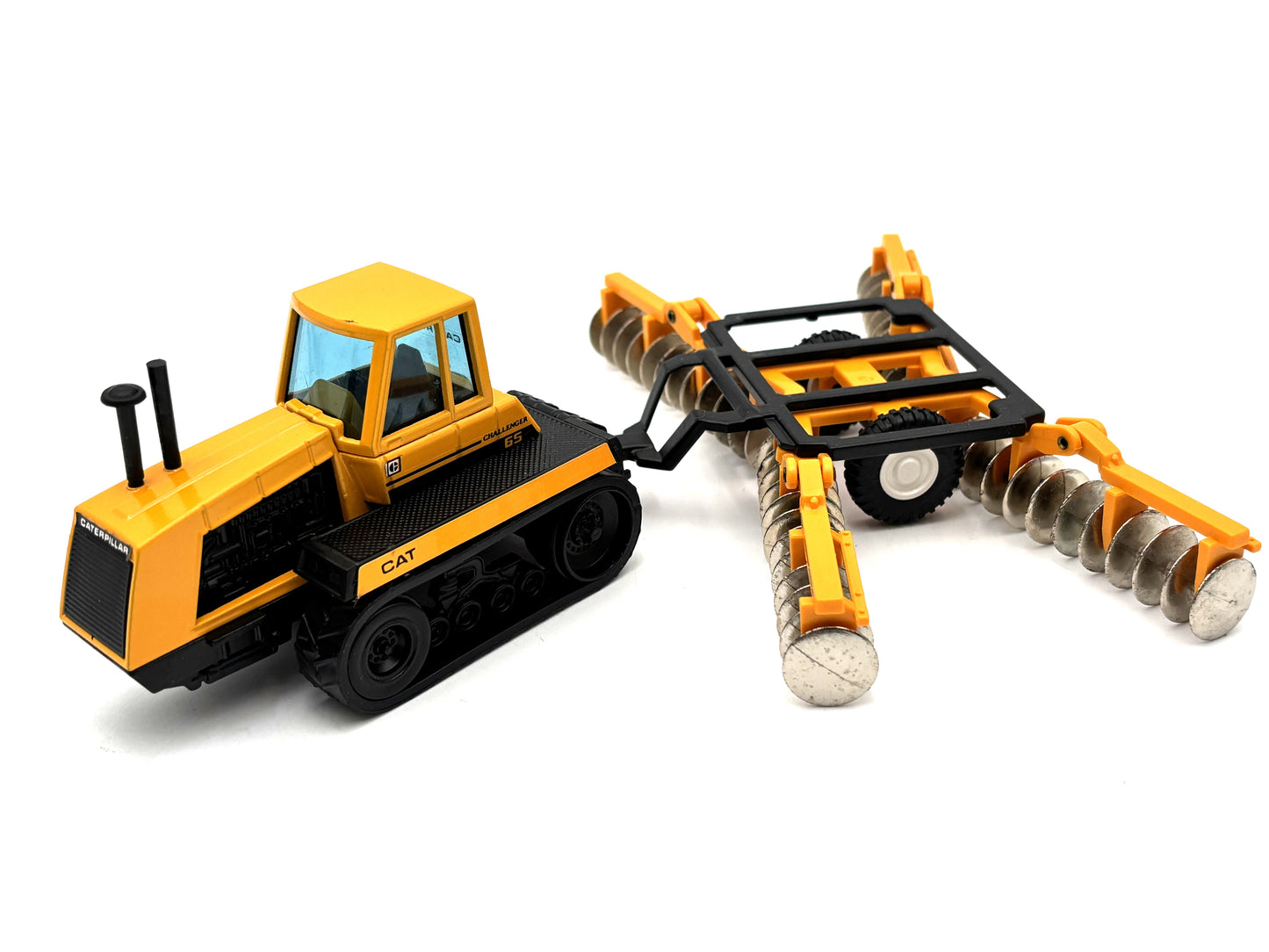 1/50 Caterpillar Challenger 65 with Disc