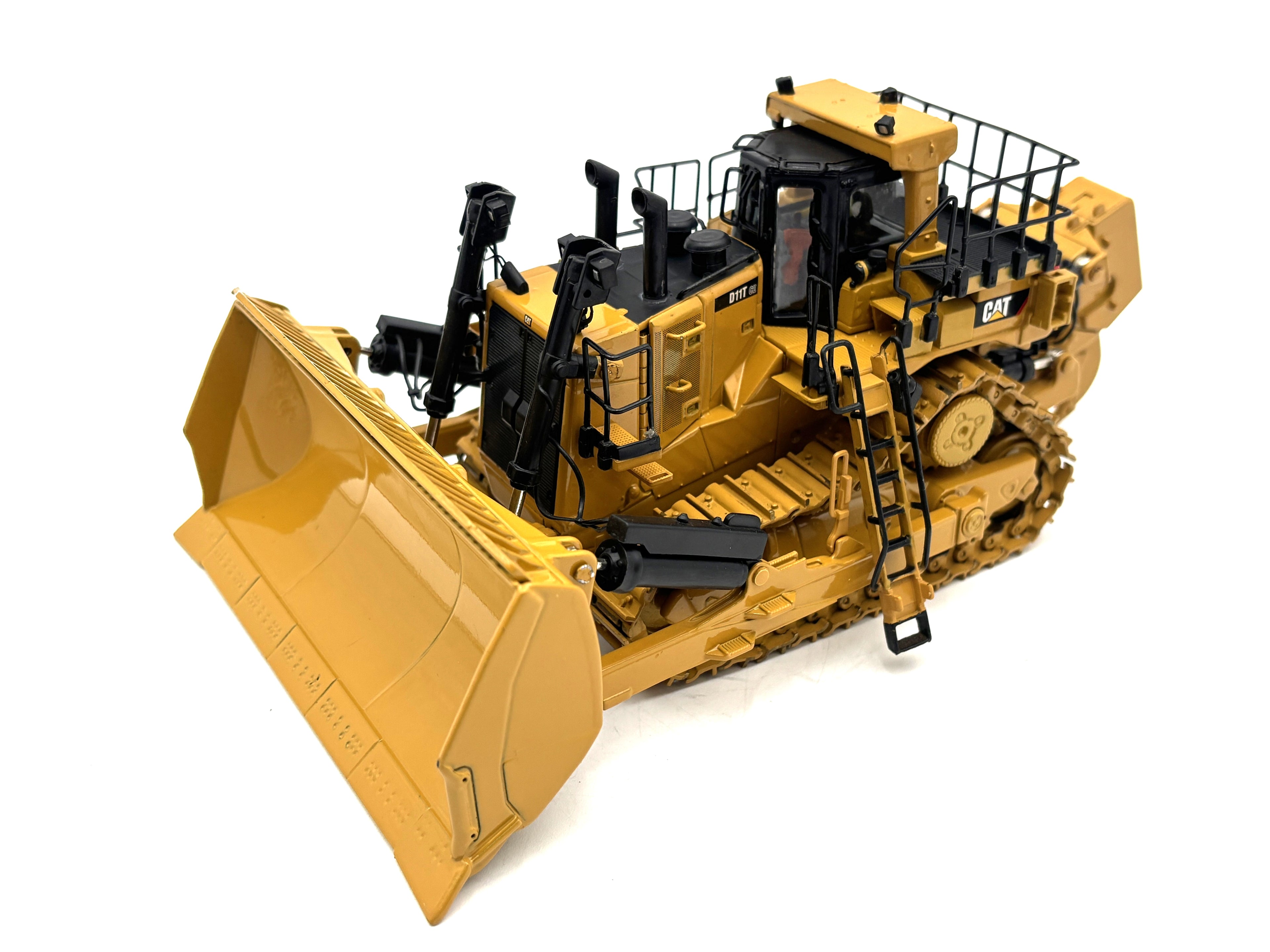 1/50 Caterpillar D11T Carry Dozer High Line