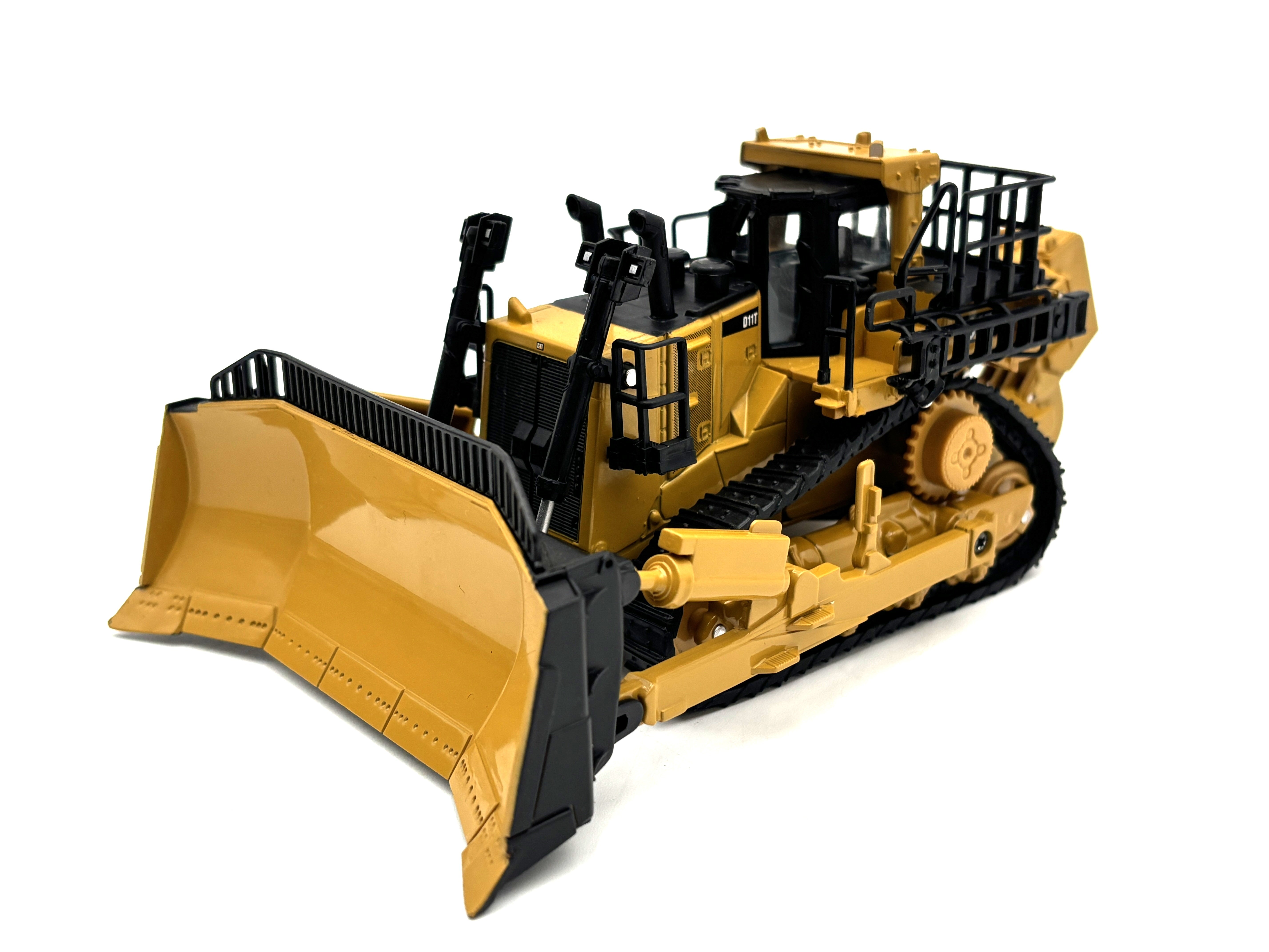 Caterpillar – Creekside Farm Toys