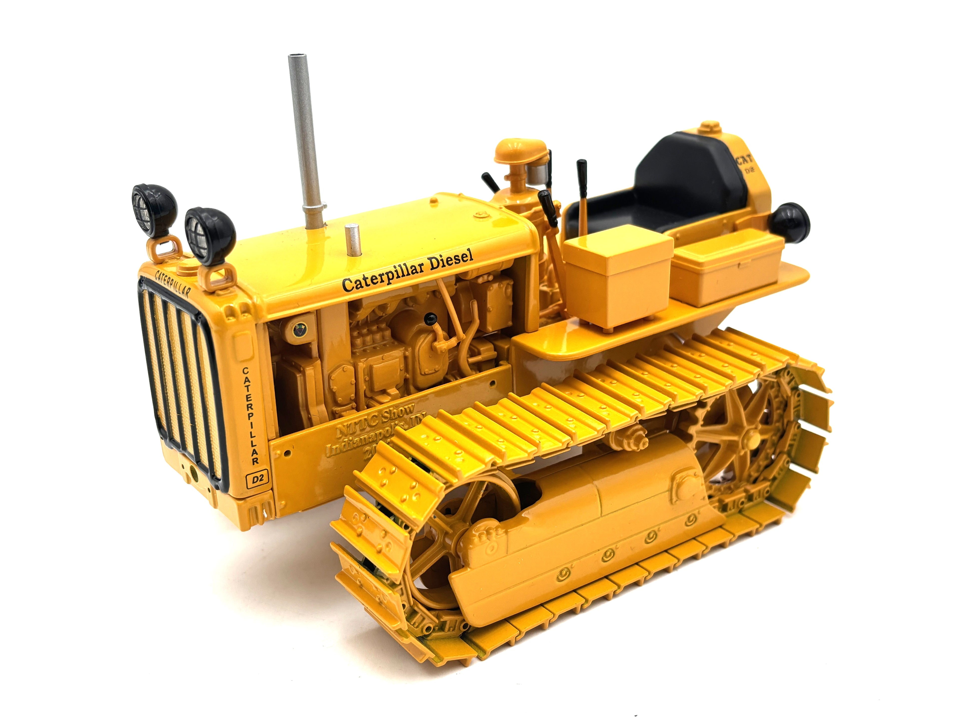 1/16 Caterpillar D2 Crawler
