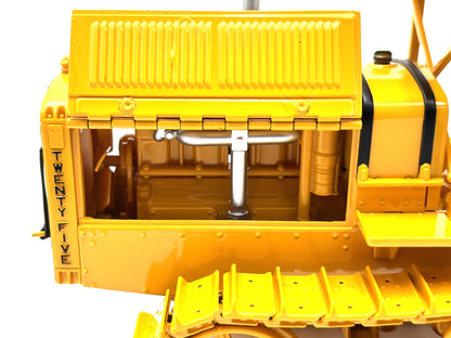 1/16 Caterpillar Twenty-Five