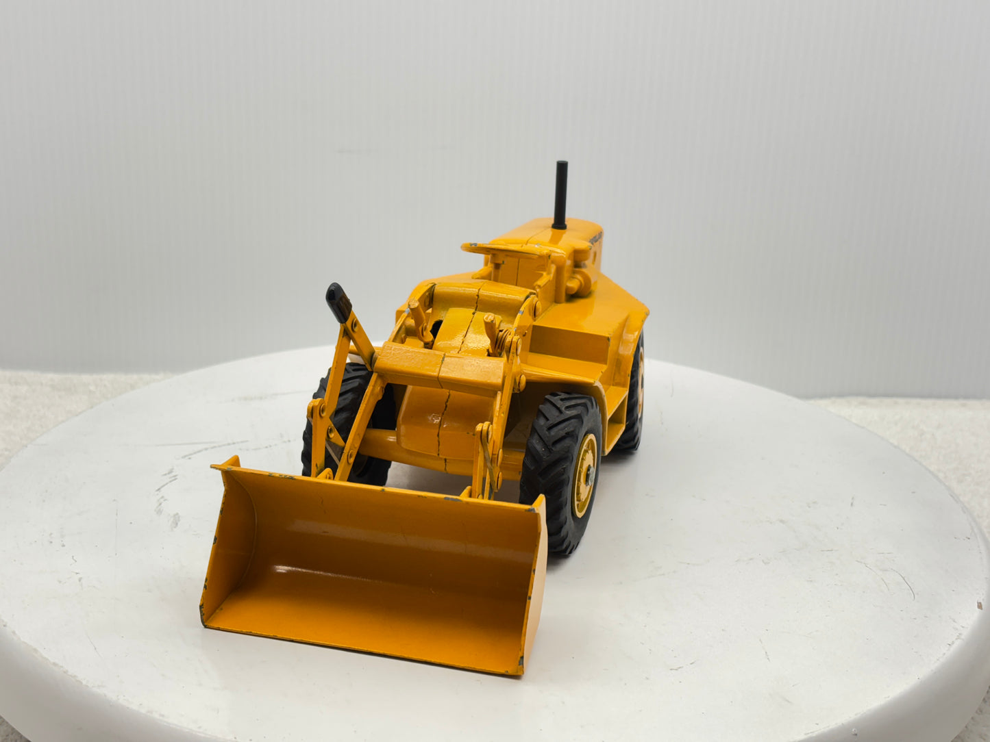 1/24 Caterpillar 950 Loader