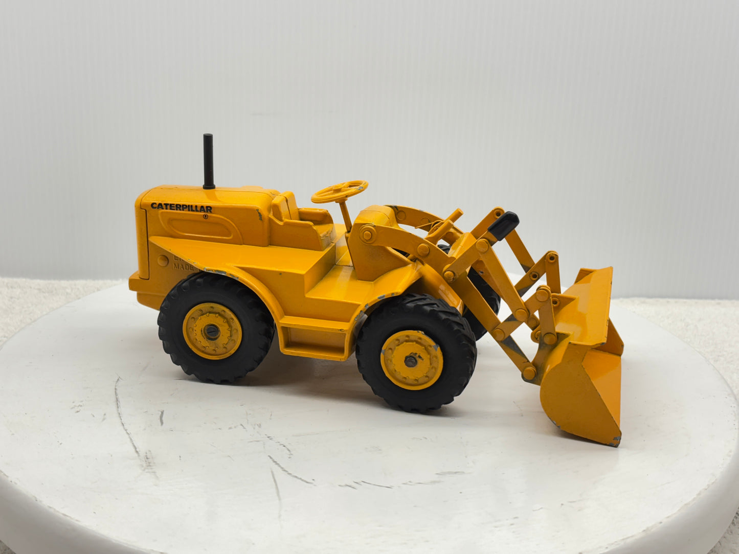 1/24 Caterpillar 950 Loader
