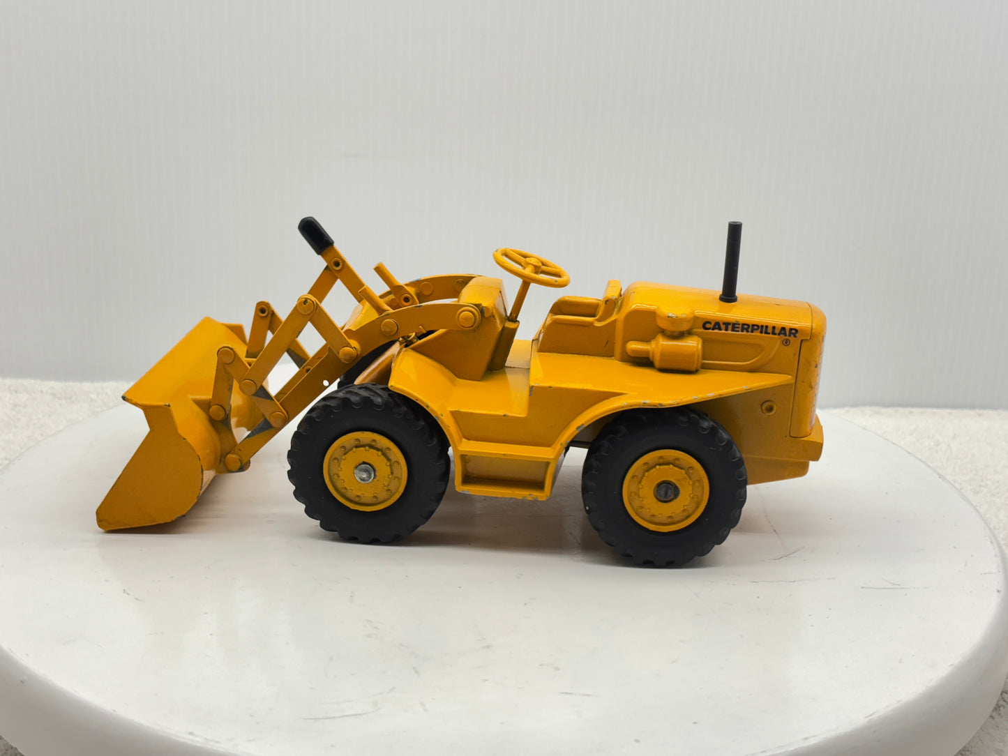 1/24 Caterpillar 950 Loader