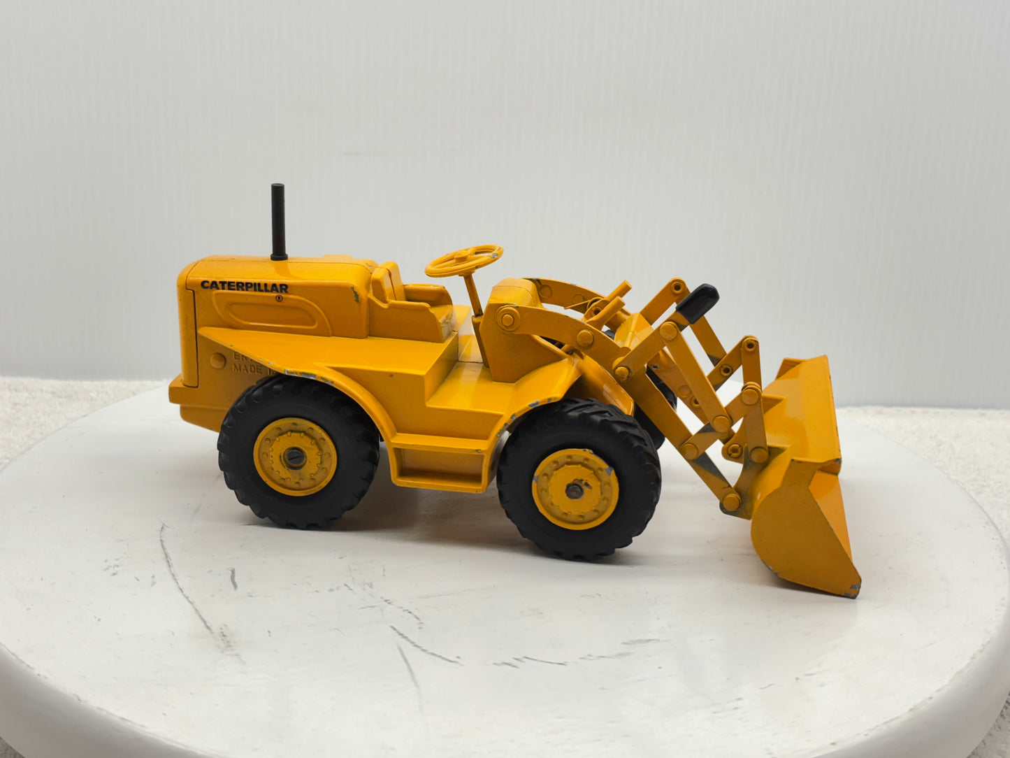 1/24 Caterpillar 950 Loader