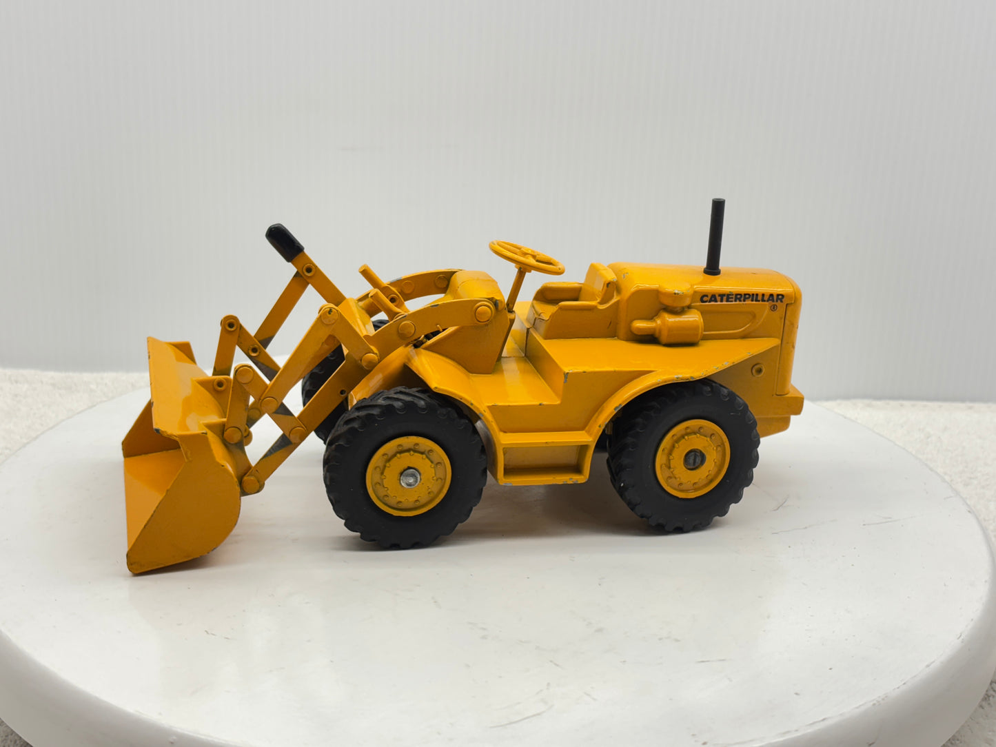 1/24 Caterpillar 950 Loader