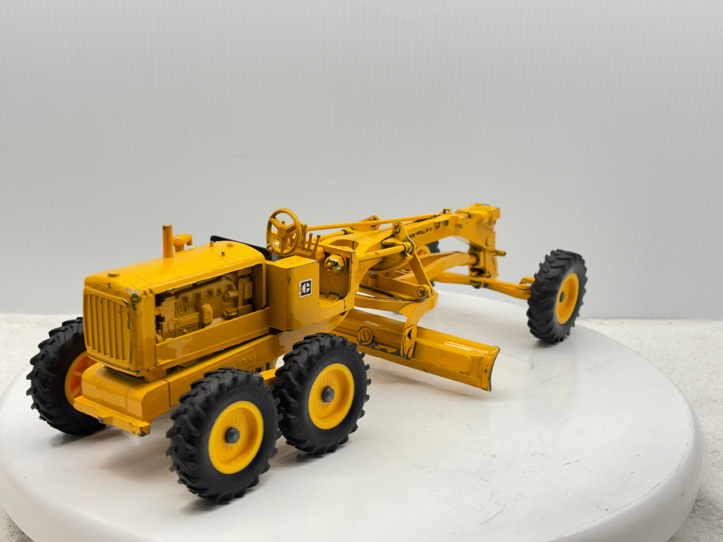 1/16 Caterpillar No.12 Motor Grader