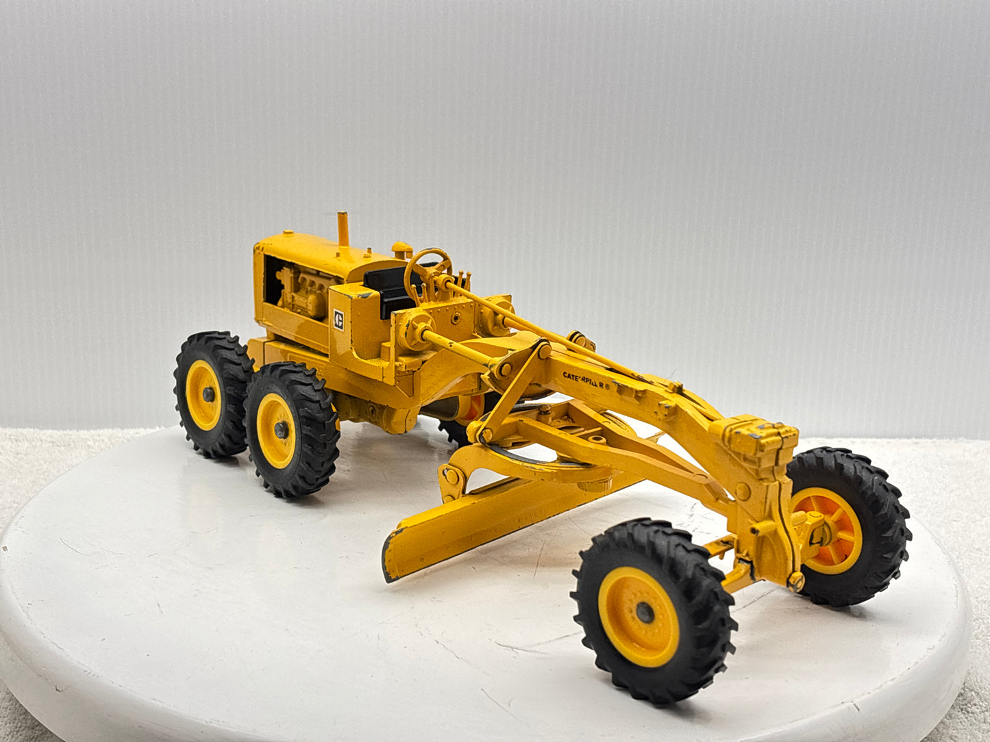 1/16 Caterpillar No.12 Motor Grader