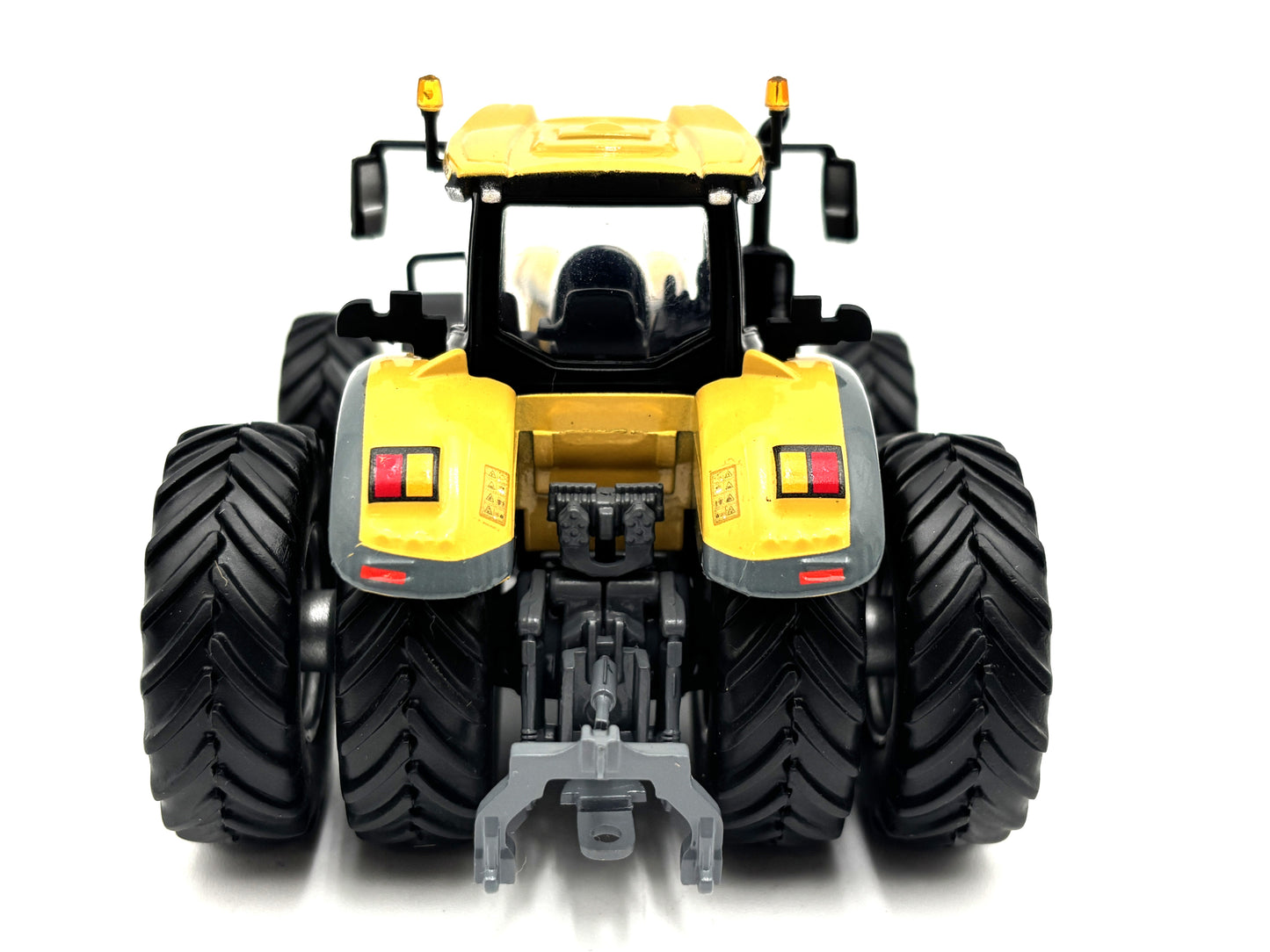 1/64 Challenger 1042 Duals