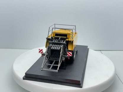1/32 Challenger LB448