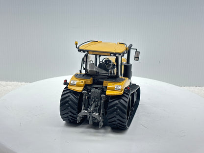 1/32 Challenger MT743