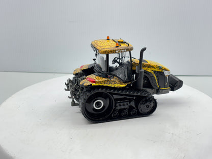 1/32 Challenger MT775E Field Viper