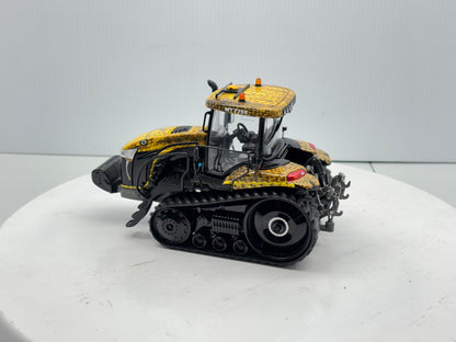 1/32 Challenger MT775E Field Viper
