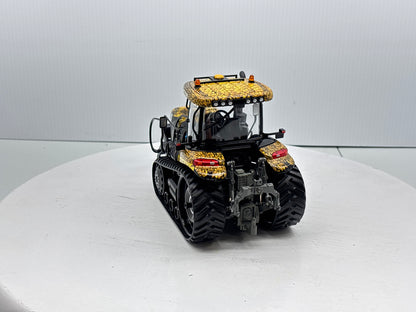1/32 Challenger MT775E Field Viper