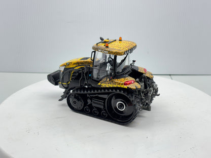 1/32 Challenger MT775E Field Viper