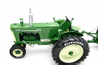 1/16 Oliver 880 with 490 Spreader