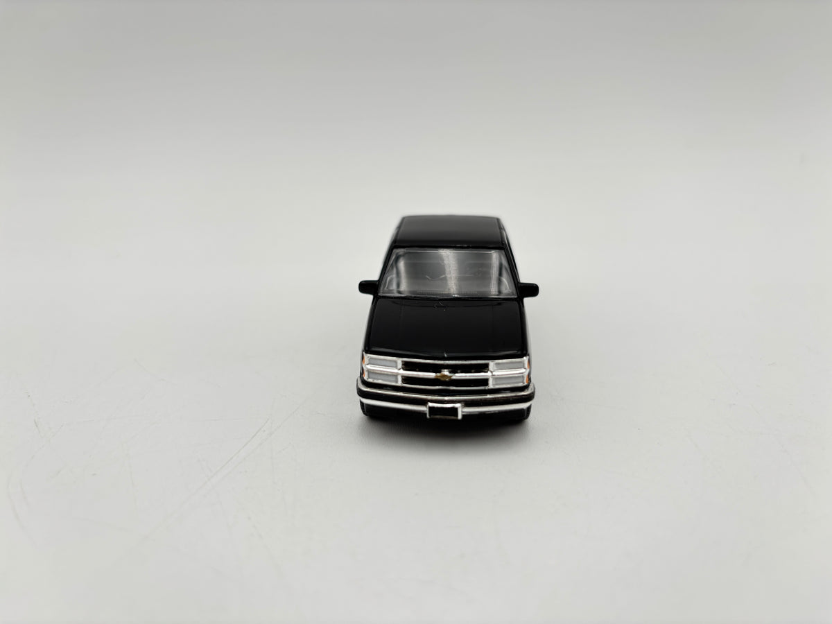 1/64 Chevrolet 1500 Extended Cab (Black)