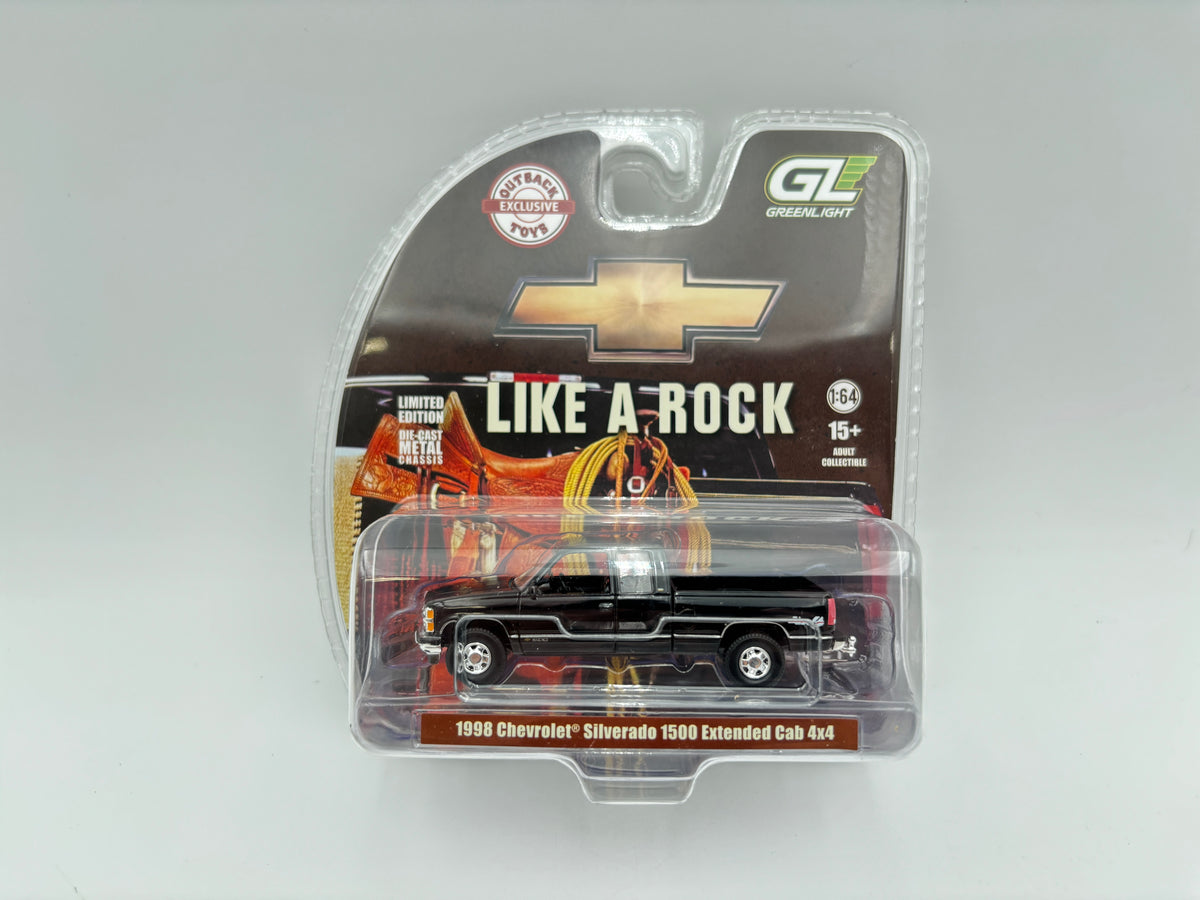 1/64 Chevrolet 1500 Extended Cab (Black)