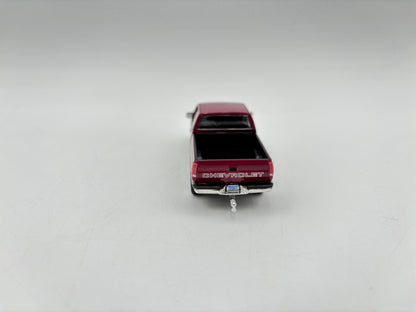 1/64 Chevrolet 1500 Extended Cab (Red/tan)