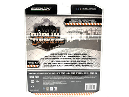 1/64 Chevrolet 3500HD Dually - Durham Regional Police
