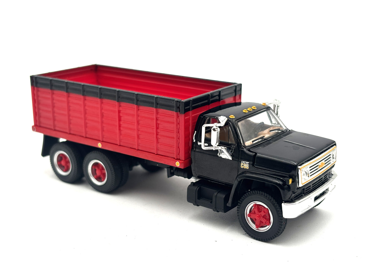 1/64 Chevrolet C65 Tandem Axle