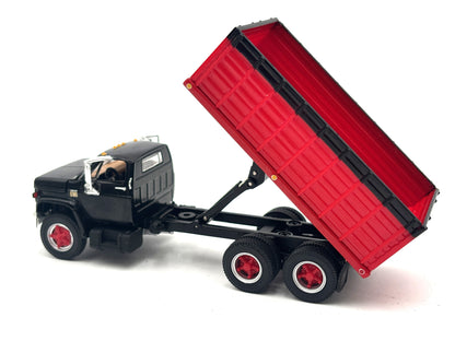 1/64 Chevrolet C65 Tandem Axle
