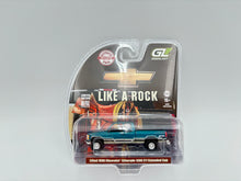 1/64 Chevrolet Silverado Lifted 1500 Z71 Extended Cab (Emerald Green/Tan)