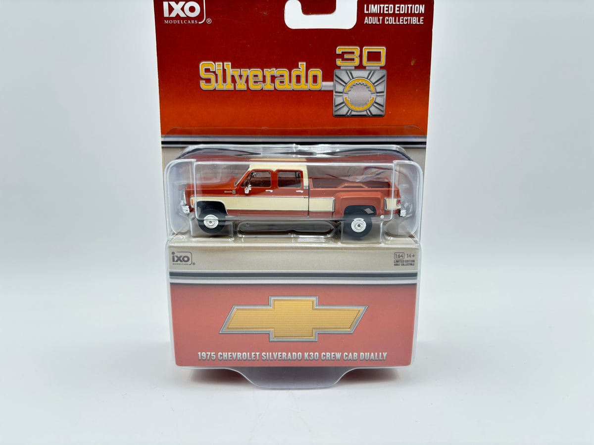 1/64 Chevrolet Silverado Dually 1975 (Brown/Tan)