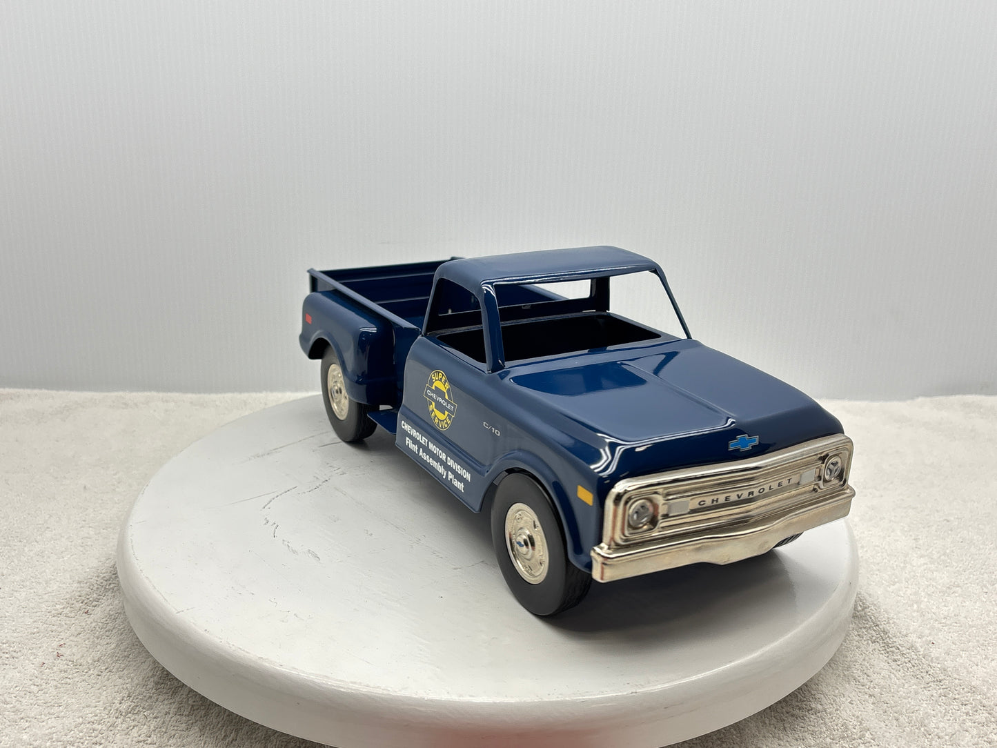 1/18 Chevrolet 1969 C10 Step Side Pick-up