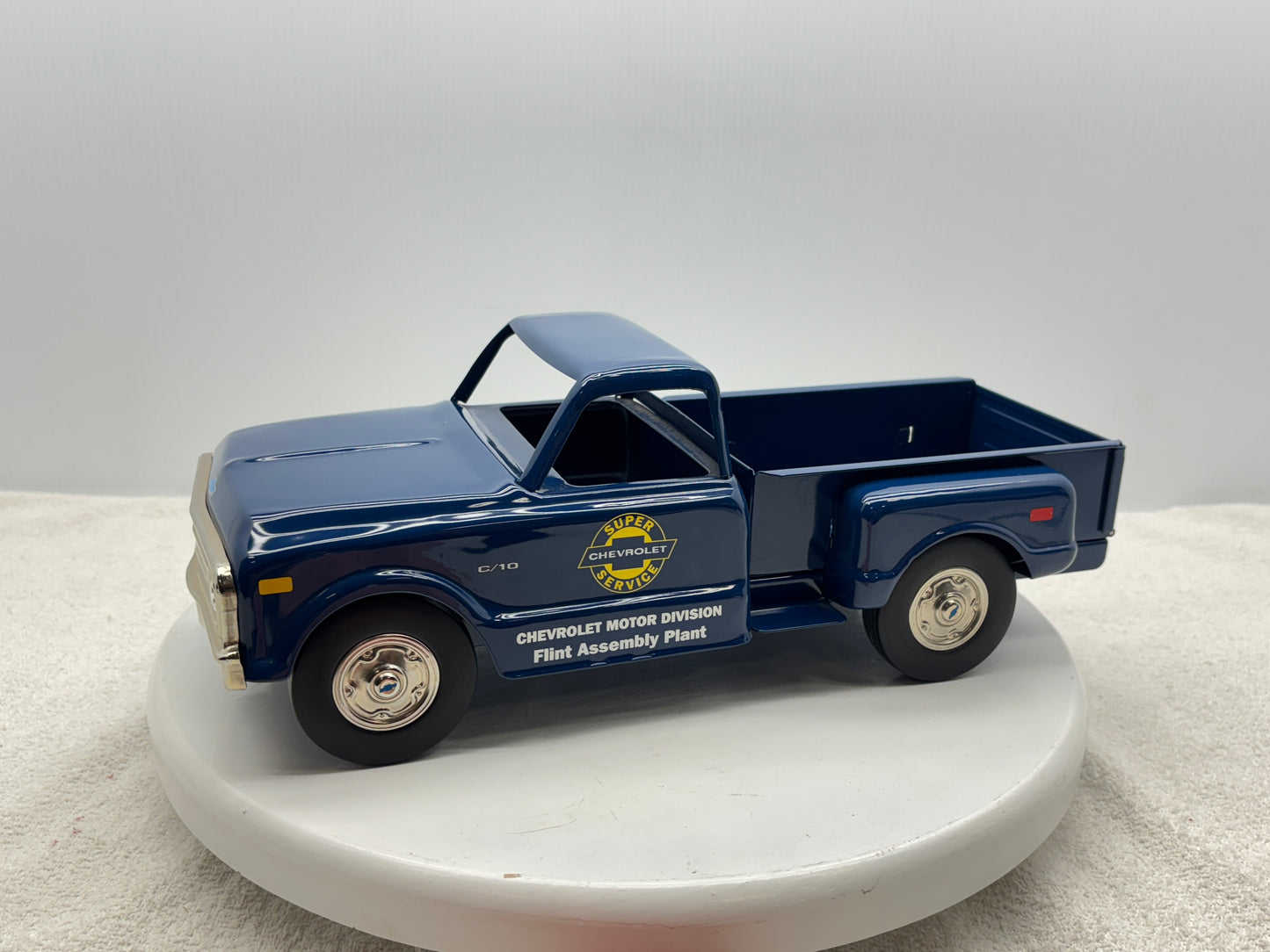 1/18 Chevrolet 1969 C10 Step Side Pick-up