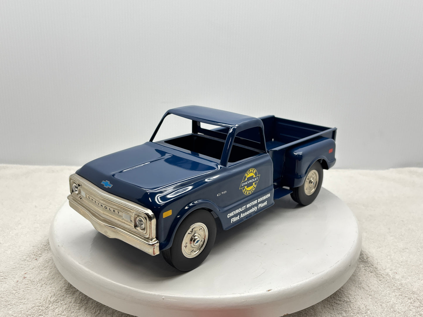 1/18 Chevrolet 1969 C10 Step Side Pick-up