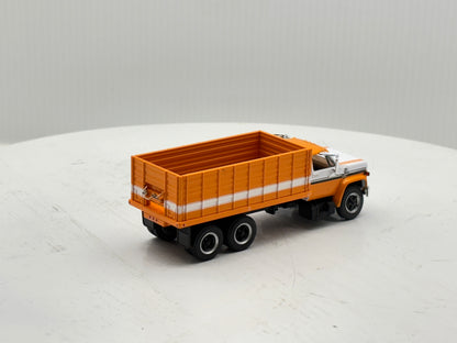 1/64 Chevrolet C65 Tandem Orange