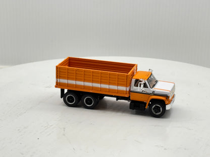 1/64 Chevrolet C65 Tandem Orange