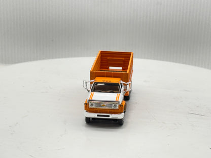 1/64 Chevrolet C65 Tandem Orange