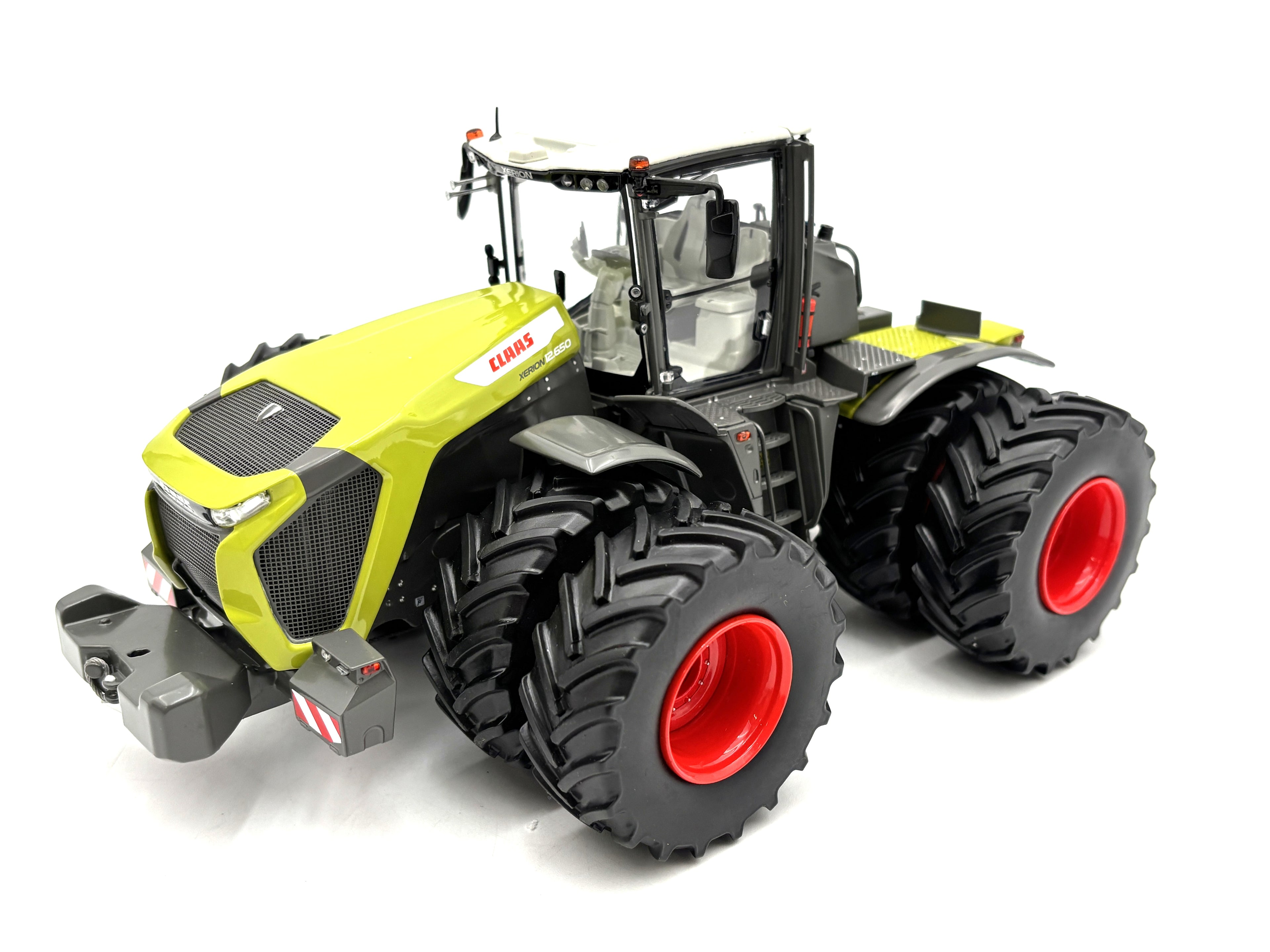 1/32 Claas 12.650