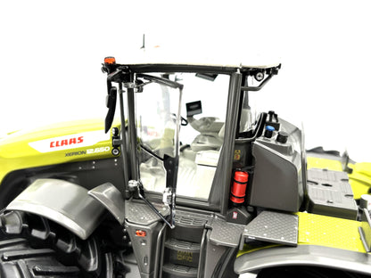 1/32 Claas 12.650