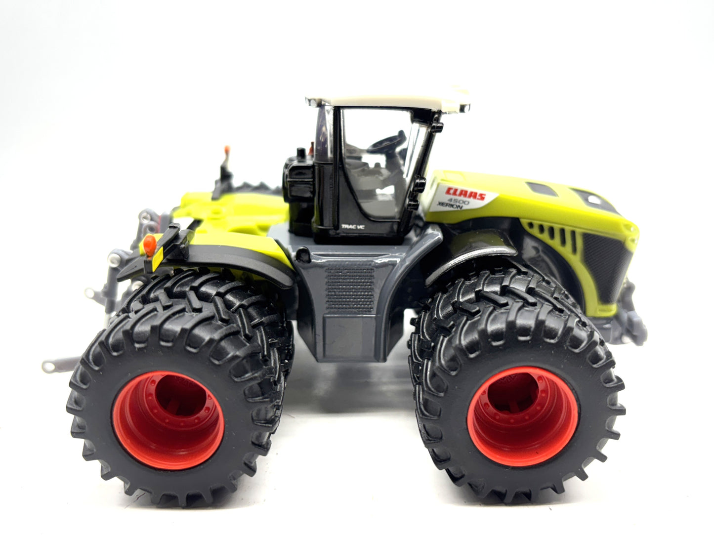 1/64 Claas 4500 Xerion